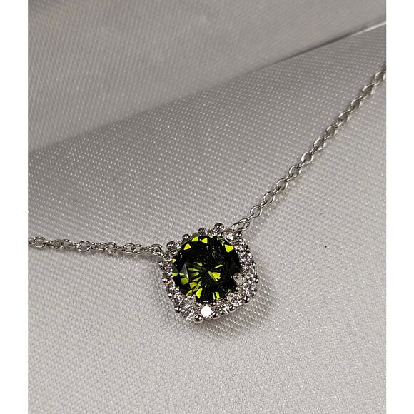 NEW Peridot Sterling Silver Necklace - August Birthstone - Picture 6 of 6